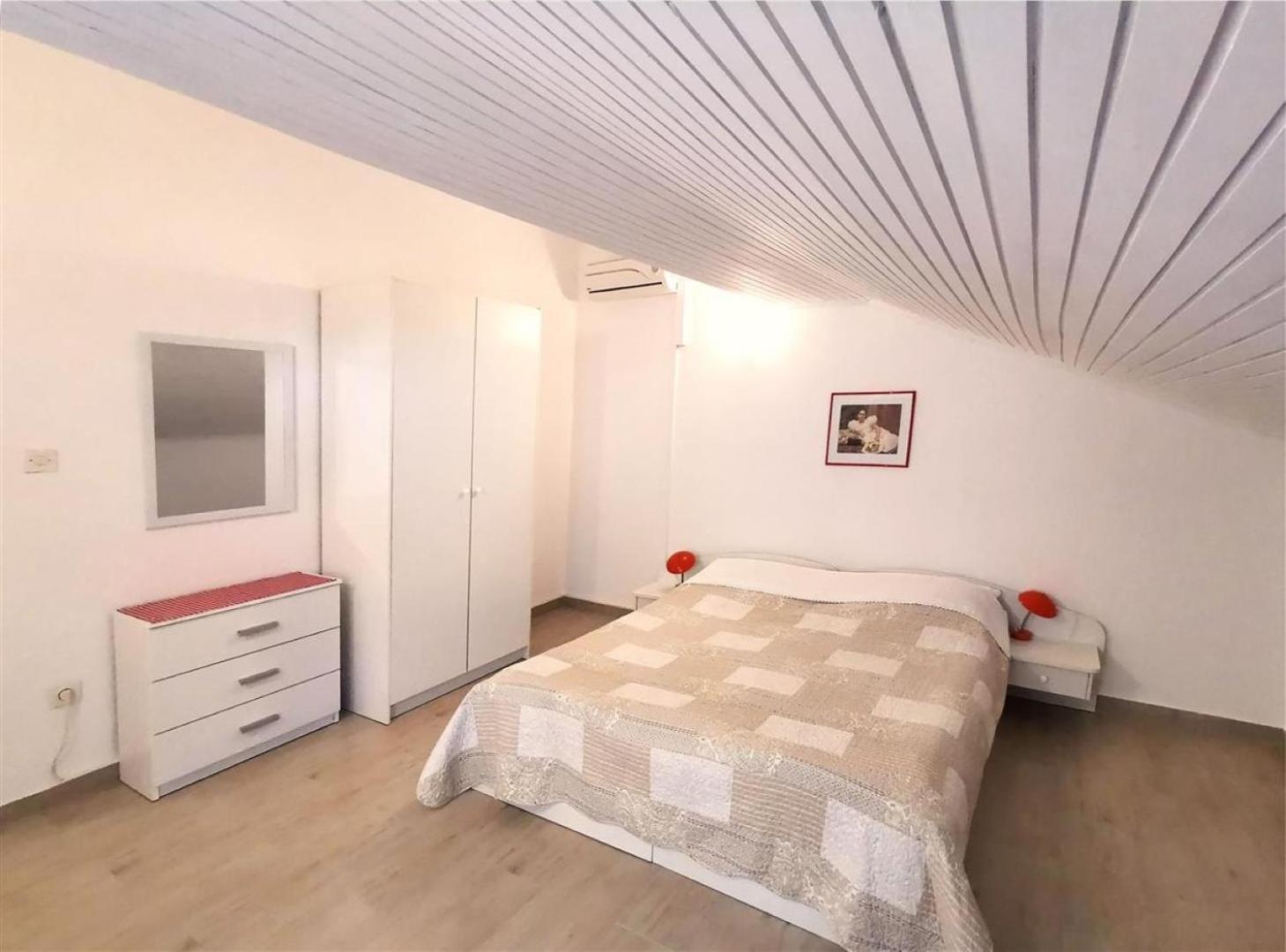 Apartments Mate - Free Parking Паг Экстерьер фото