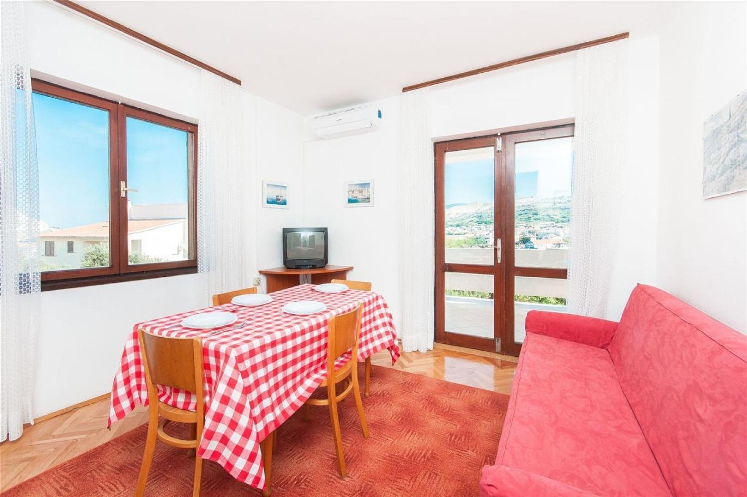 Apartments Mate - Free Parking Паг Экстерьер фото