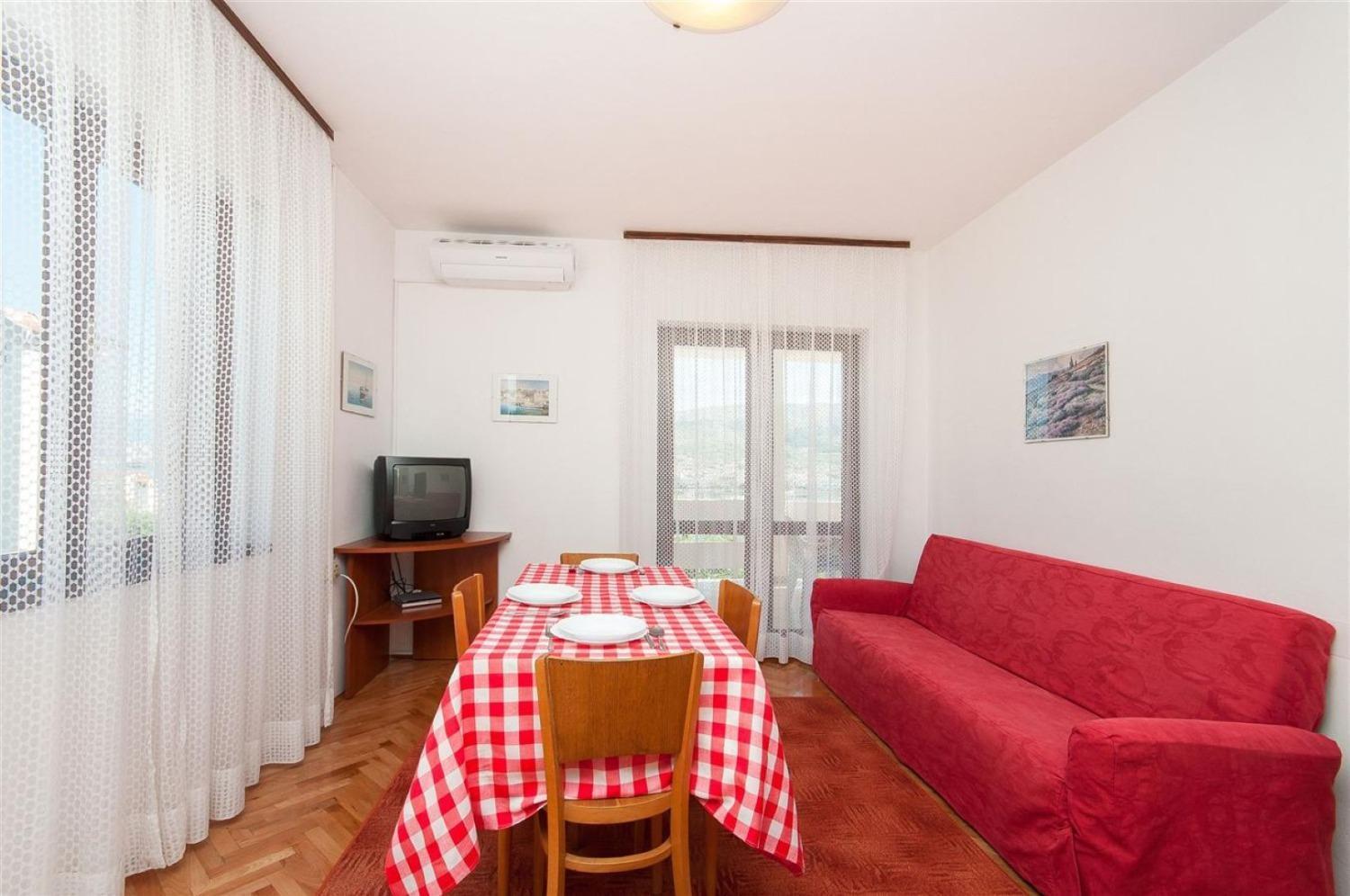 Apartments Mate - Free Parking Паг Экстерьер фото