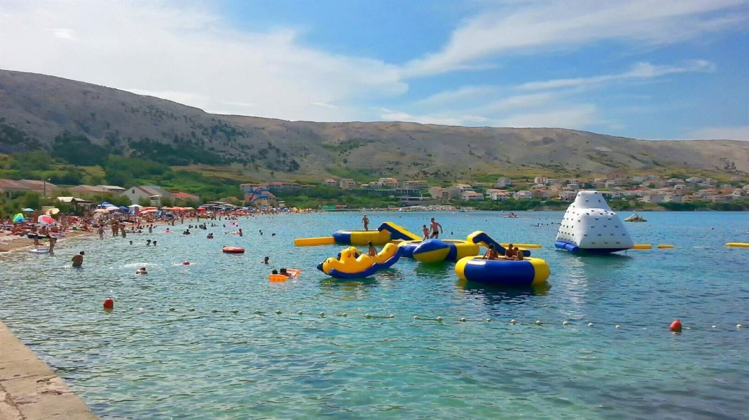 Apartments Mate - Free Parking Паг Экстерьер фото