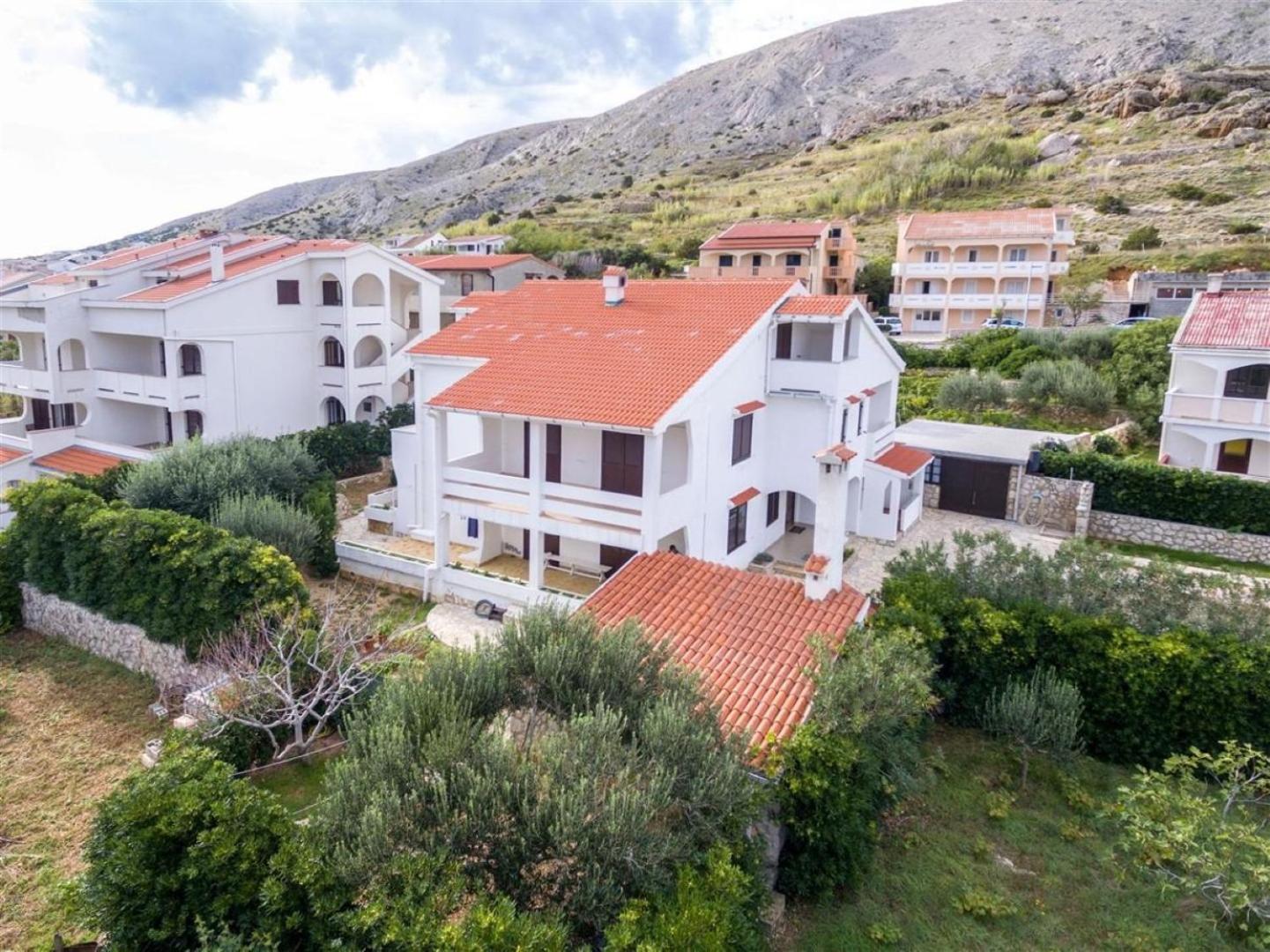 Apartments Mate - Free Parking Паг Экстерьер фото