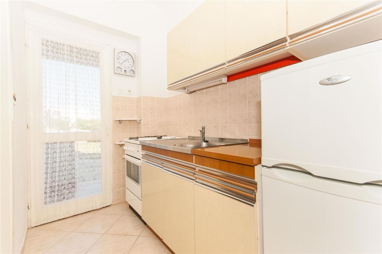 Apartments Mate - Free Parking Паг Экстерьер фото
